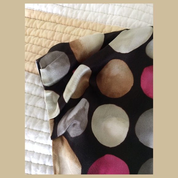 Boss. Silk blouse size 4. Button down - Picture 4 of 9